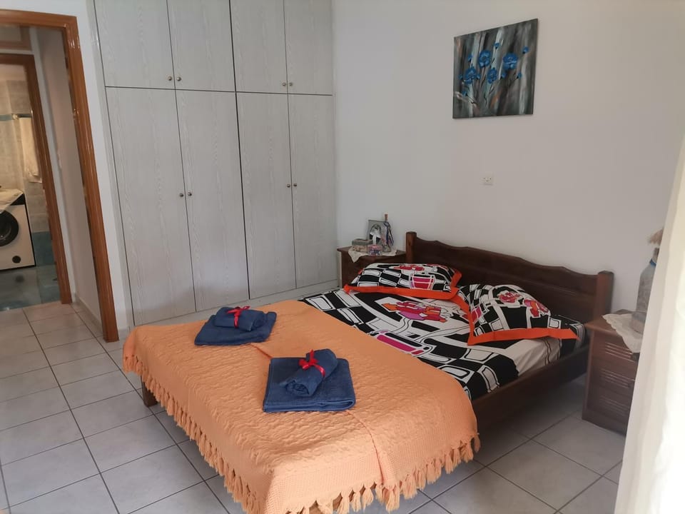 Elen's House Apartment in Peloponnese, Western Greece and the Ionian