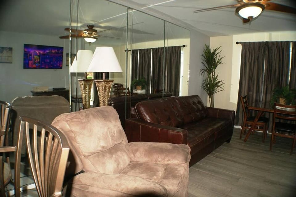 GULFVIEW 108 LUXURIOUS CONDO next Beach Park Isla Blanca Apartment in South Padre Island