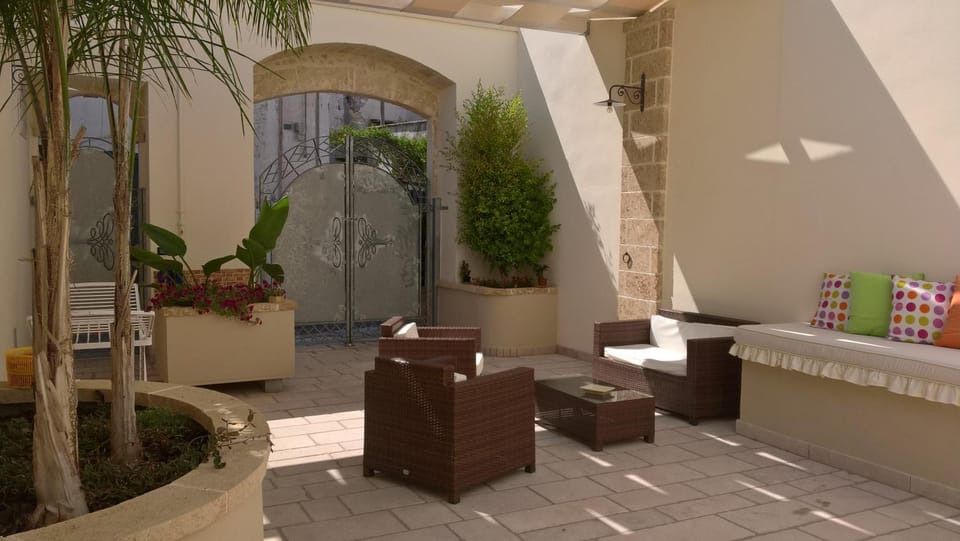 Inner courtyard view