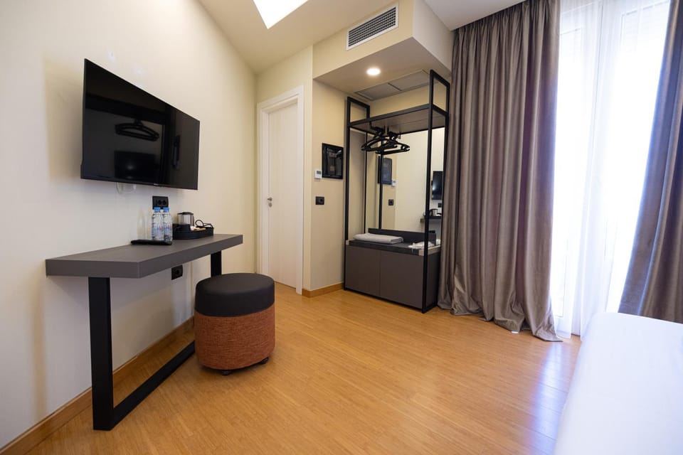 TV and multimedia, wardrobe