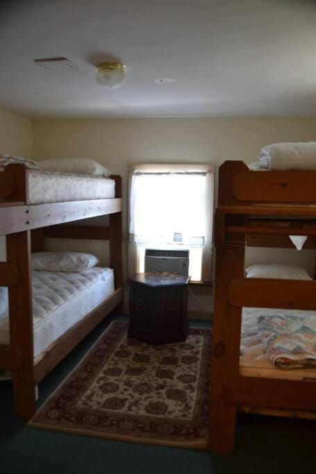 Beaufort Harbour Suites West Lodge House in Beaufort