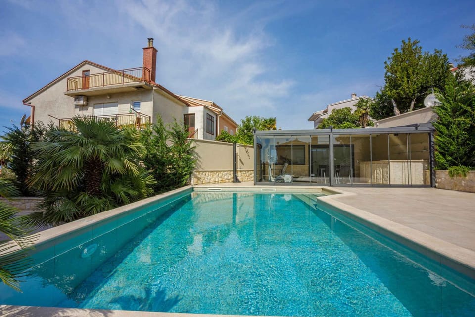 Summer, Swimming pool