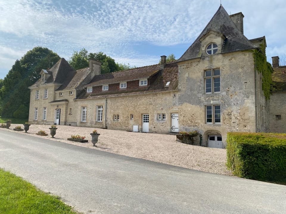 Property building, Landmark view