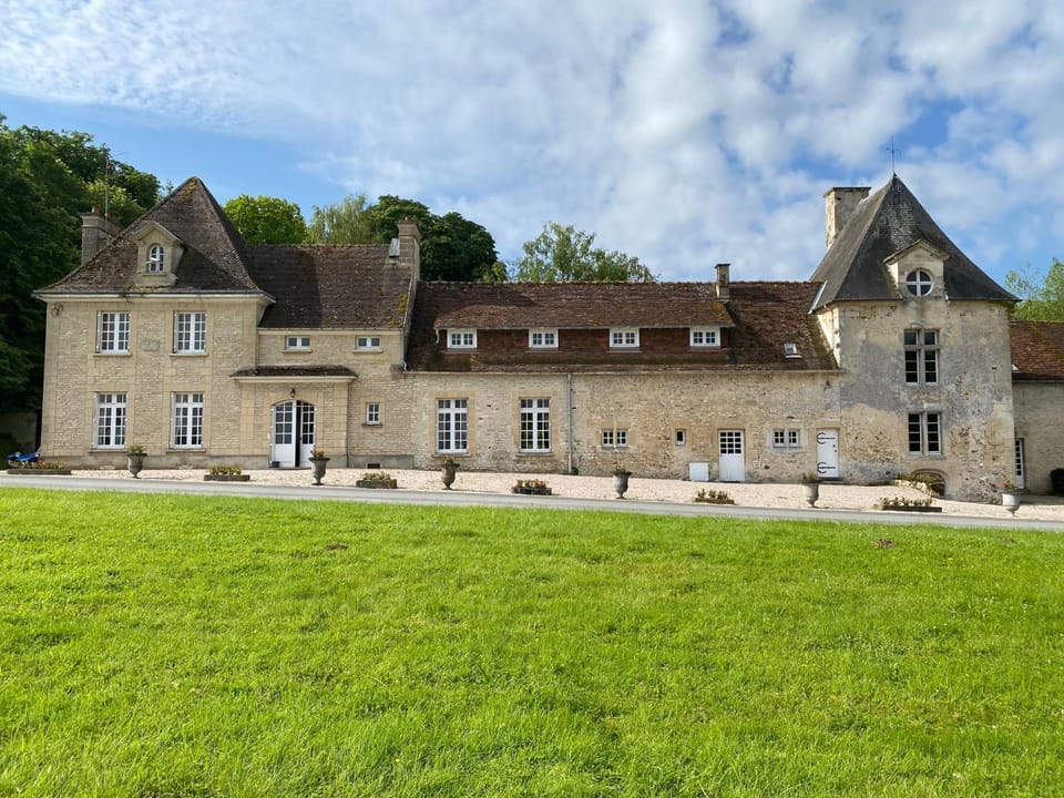 Property building, Landmark view