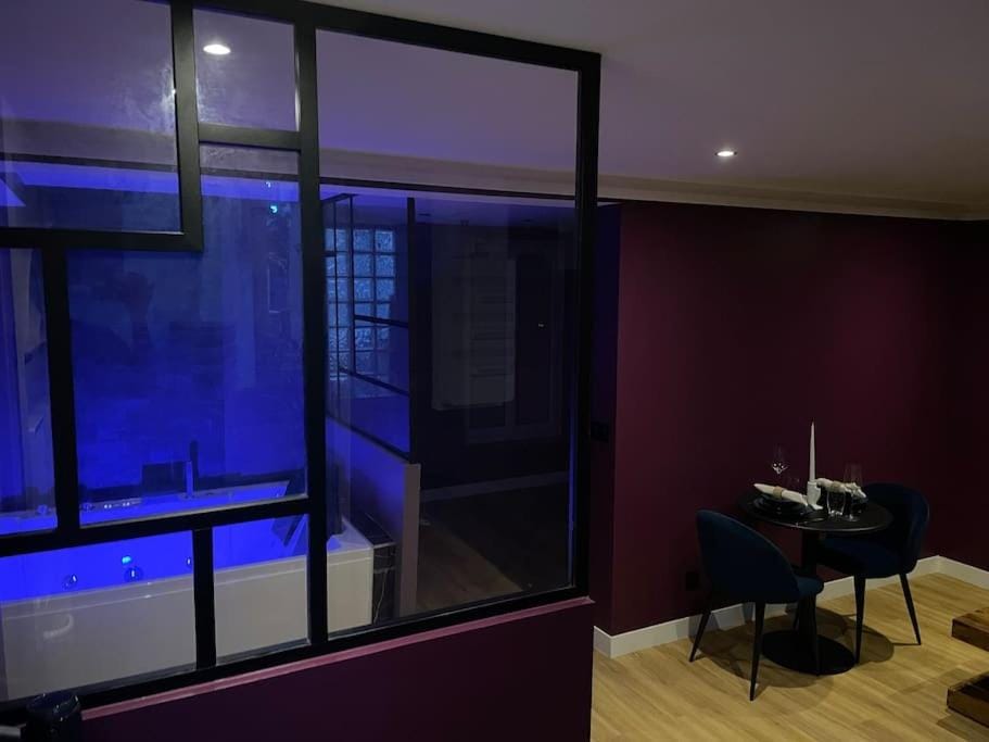 Le Cocon des Granges - Suite Sauna Jaccuzi SPA Apartment in Île-de-France