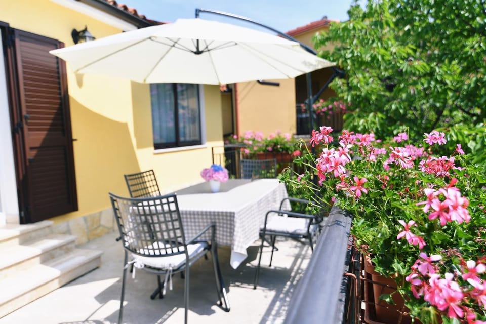 Summer, Balcony/Terrace