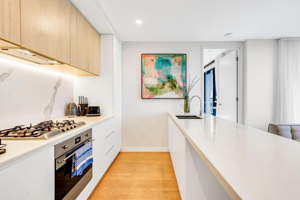 Lux 1 bedroom Executive Apt in Box Hill Apartment in Melbourne