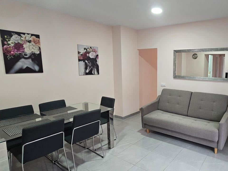 Franchy Roca Beach a un paso de Las Canteras Apartment in Las Palmas de Gran Canaria