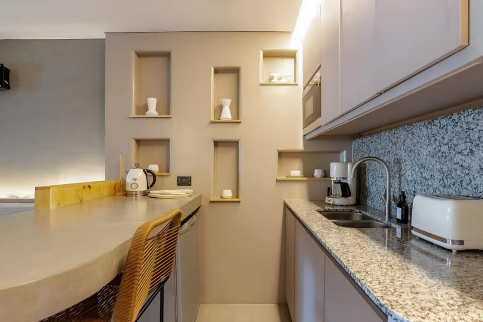 Coffee/tea facilities, Kitchen or kitchenette, Dining area, dishwasher, minibar, stove, toaster
