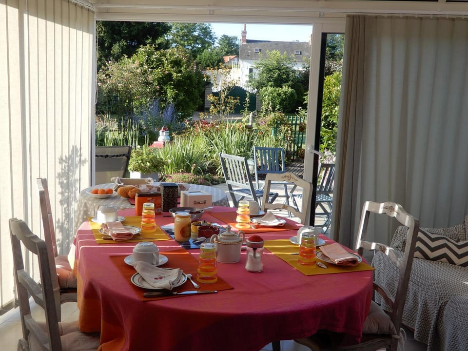 Staff, Bed, Garden, Kitchen or kitchenette, On site, Seasons