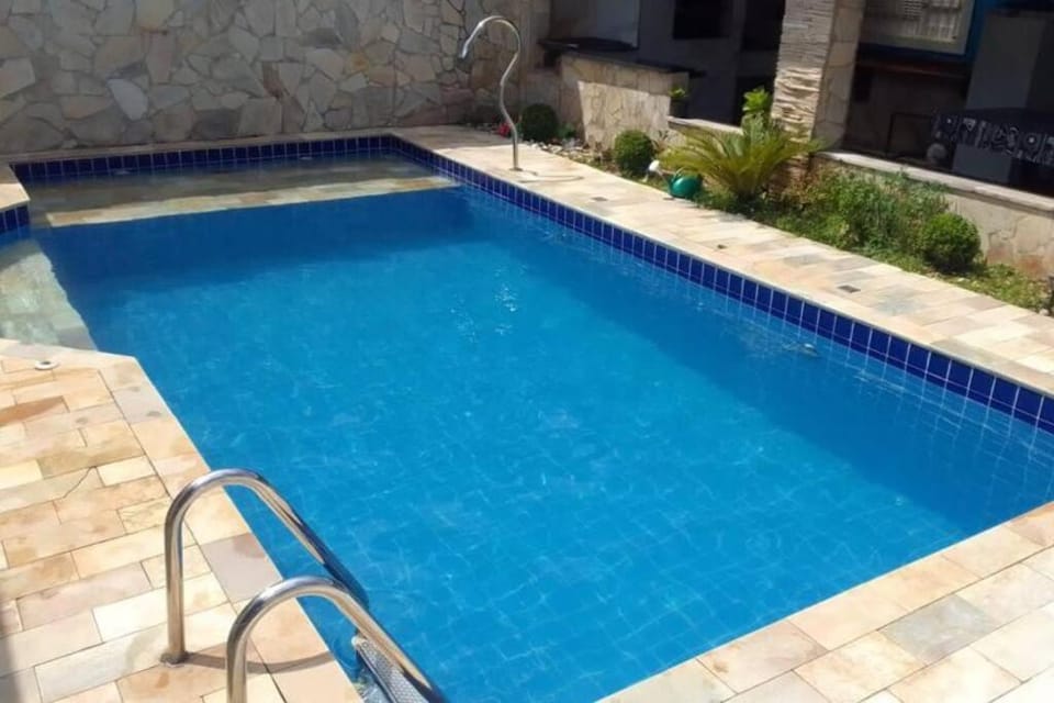 Casa com piscina a 300 metros do Mar House in Itanhaém