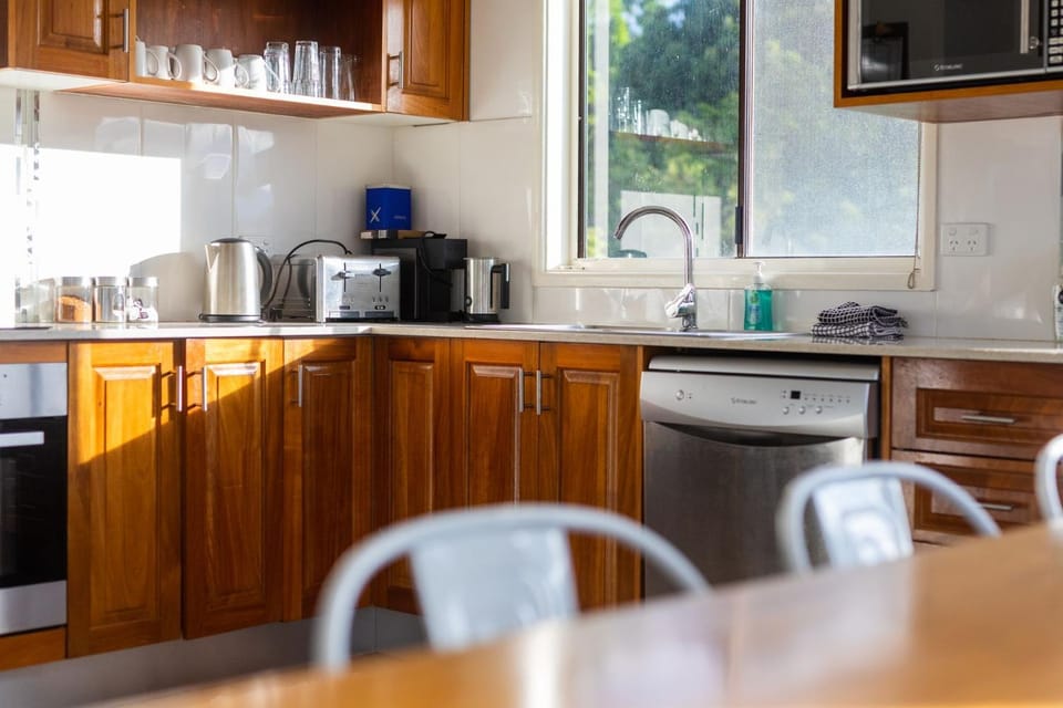 8 Lakeview Drive House in New South Wales