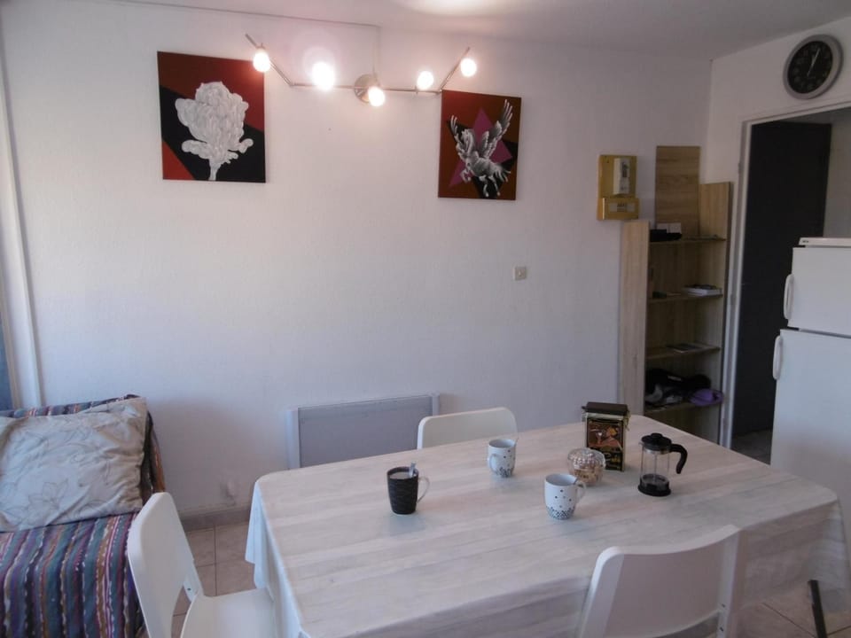Appartement T2, 28m², Proche Plage, 4 Pers., Parking Privilégié à Narbonne Plage - FR-1-795-10 Apartment in Narbonne