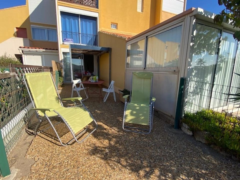T2 lumineux avec jardin, proche plage à Narbonne – 4 pers, équipement complet, environnement calme - FR-1-795-27 Apartment in Perpignan