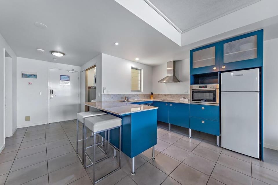 Sea Whisper on Airlie Apartment in Airlie Beach