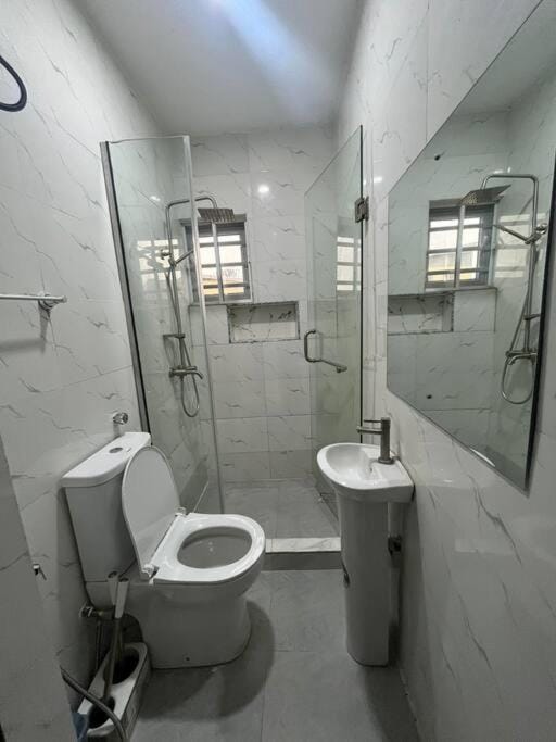 Shower, Toilet, Bathroom