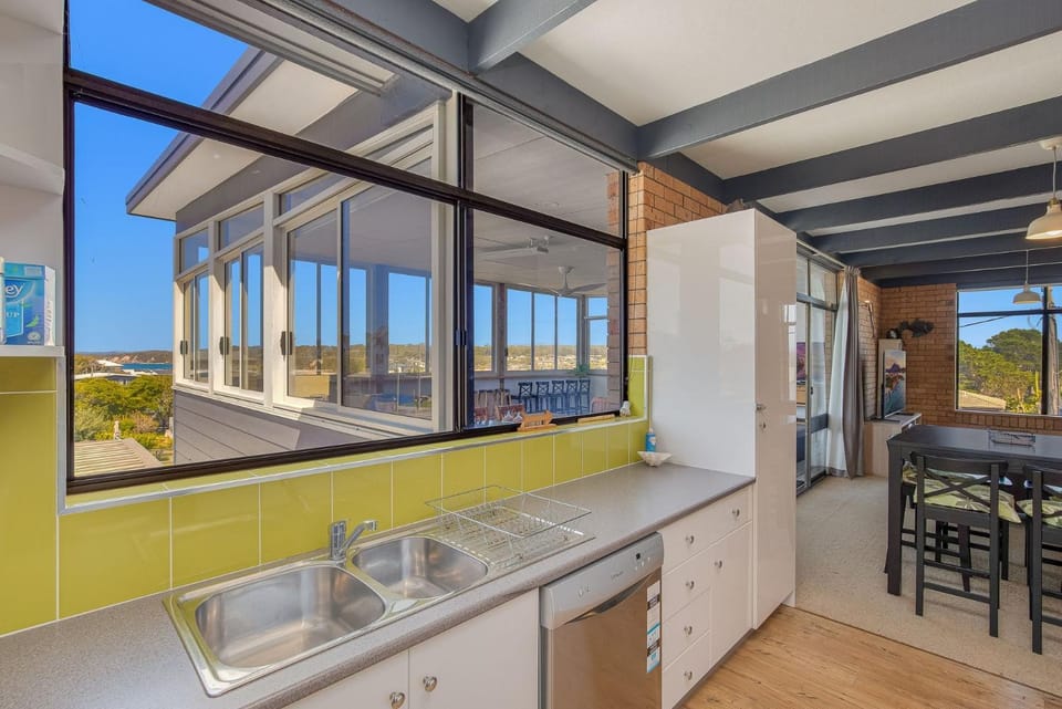7 Murrah House in Bermagui