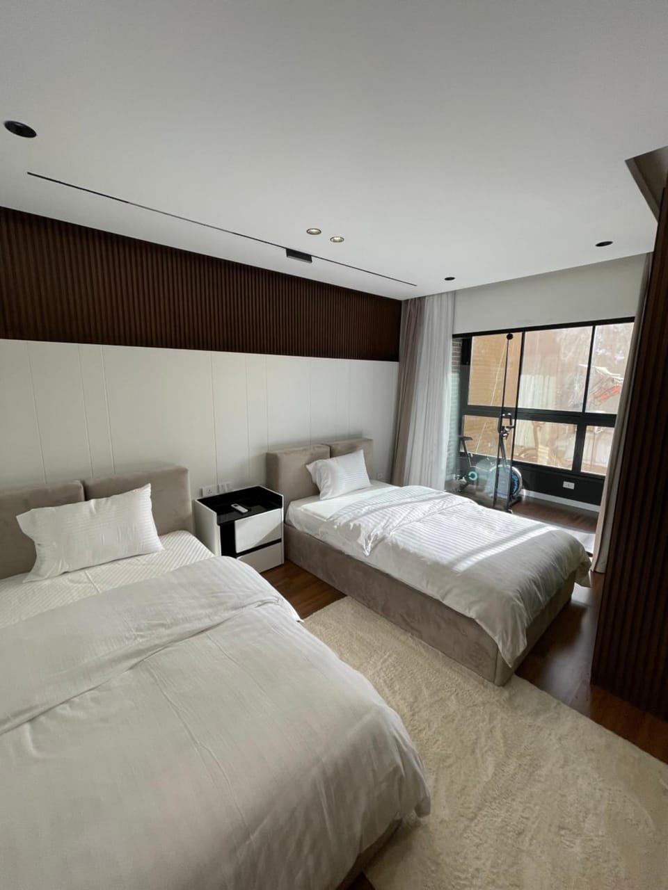 Photo of the whole room, Bedroom