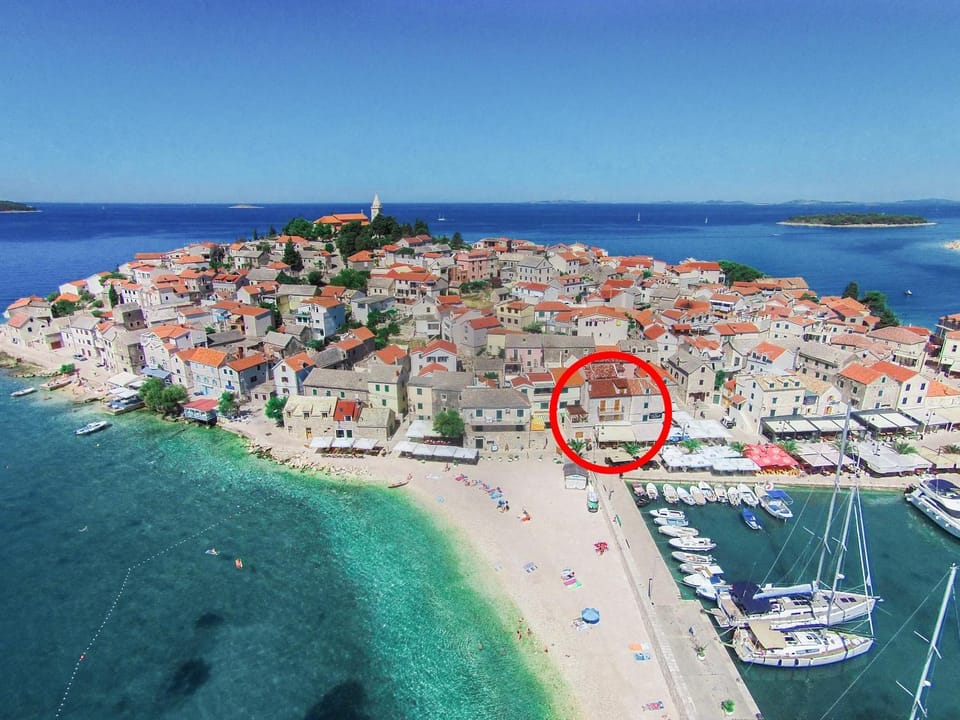 Bird's eye view, Sea view
