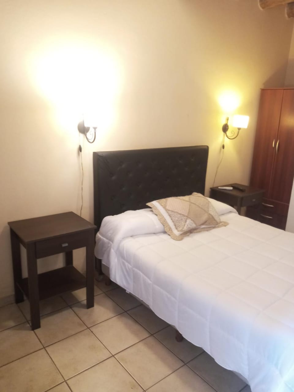 Posada Chalet de Bassi Bed and Breakfast in Godoy Cruz