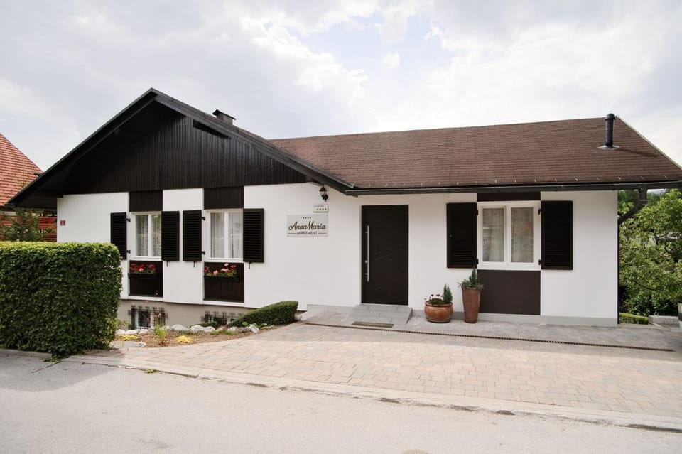 Facade/entrance, Property logo or sign