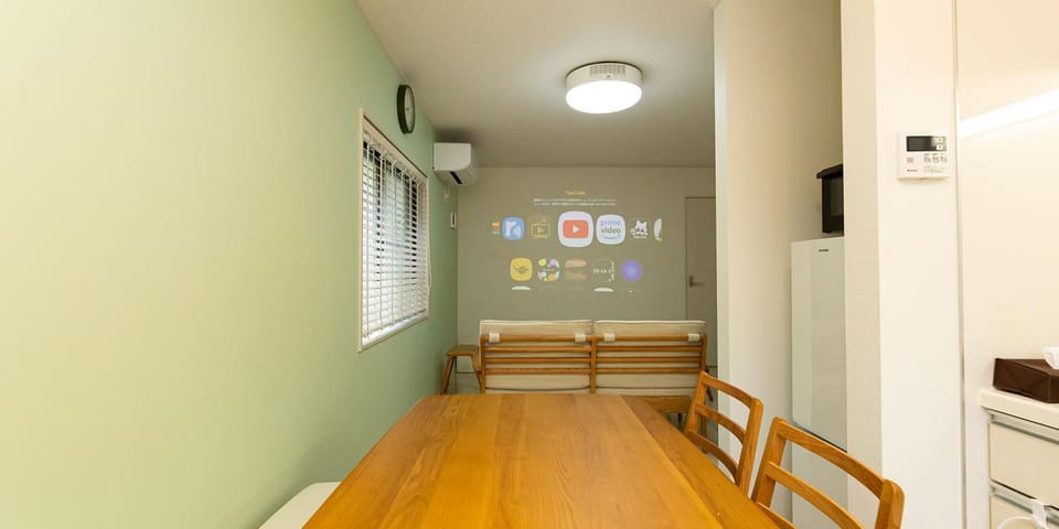 TV and multimedia, Dining area, air conditioner