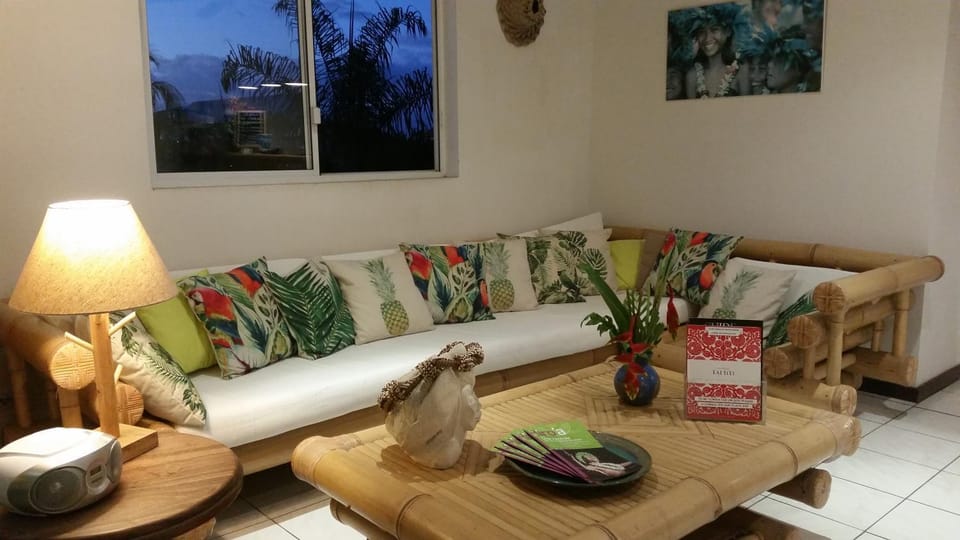 Living room, Lobby or reception