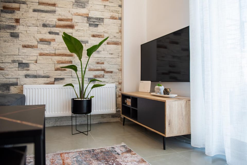 Karma Quality Living City Center with PRIVATE PARKING Apartment in Volos