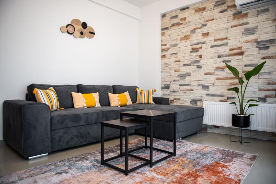 Karma Quality Living City Center with PRIVATE PARKING Apartment in Volos