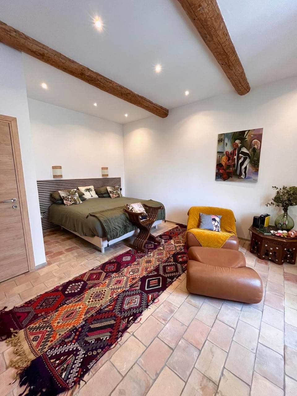 TV and multimedia, Photo of the whole room, Bedroom
