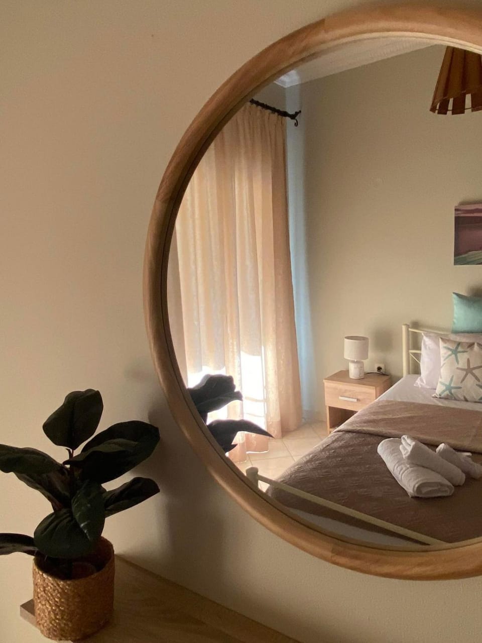 Bed, Photo of the whole room