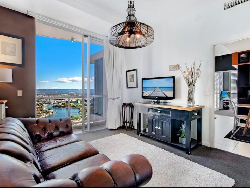 Elevated Luxe on Level 36 Apartment in Surfers Paradise