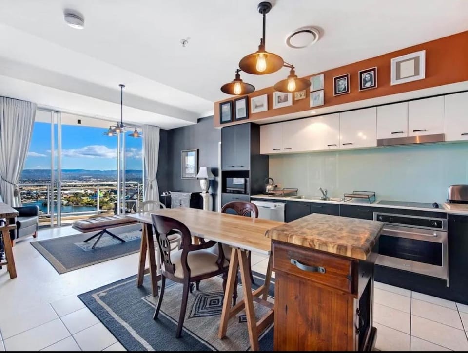 Elevated Luxe on Level 36 Apartment in Surfers Paradise