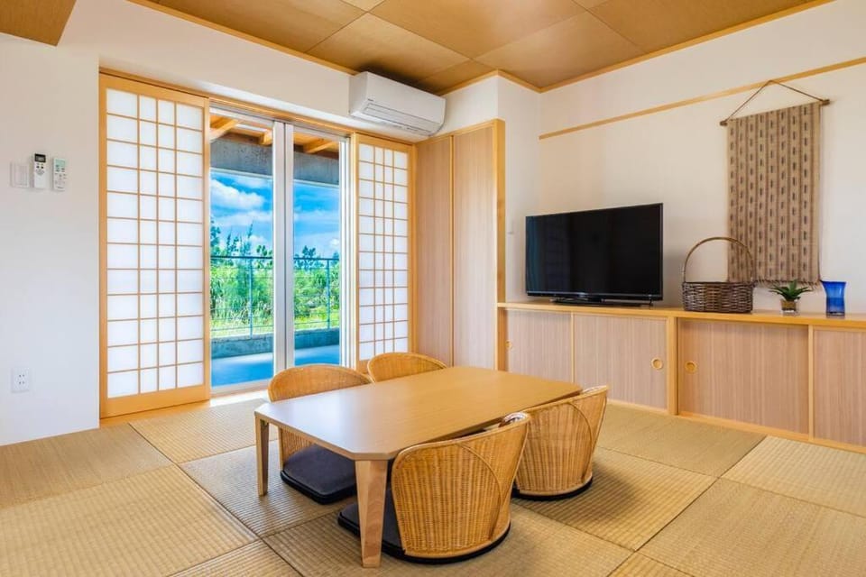 沖縄の空 海 森を贅沢に独り占めできる森の中の隠れ家 Villa in Okinawa Prefecture