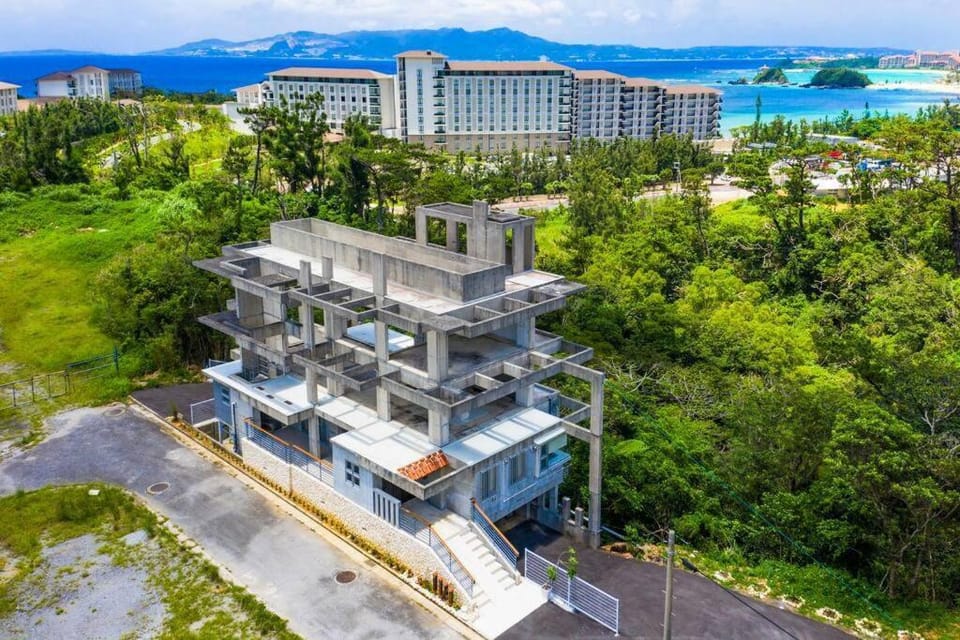 沖縄の空 海 森を贅沢に独り占めできる森の中の隠れ家 Villa in Okinawa Prefecture