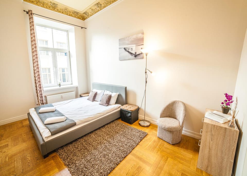 Bed, Bedroom