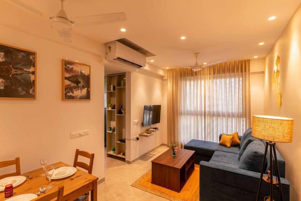 Living room, Seating area, air conditioner