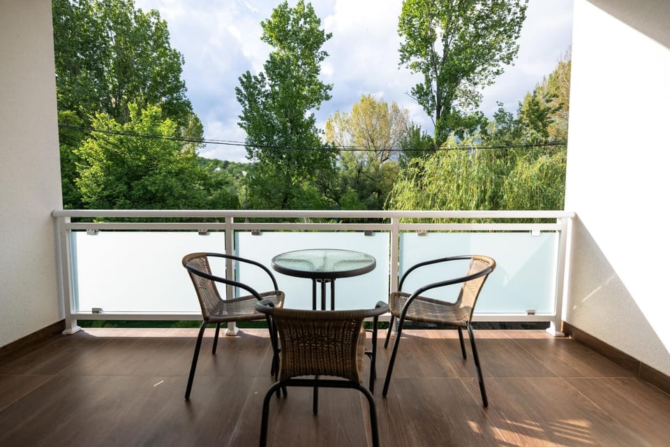 View (from property/room), Balcony/Terrace