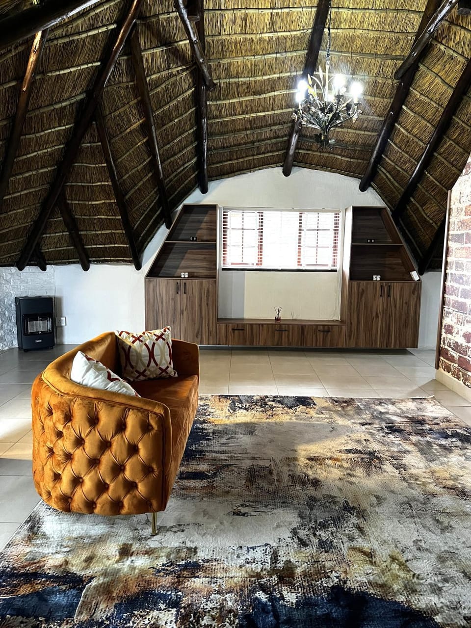 TV and multimedia, Seating area, Bedroom, Garden view, Lake view, furniture, VIP, wardrobe