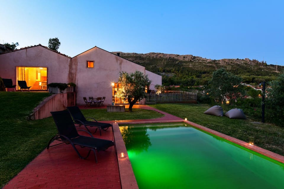 Property building, Swimming pool, Swimming pool