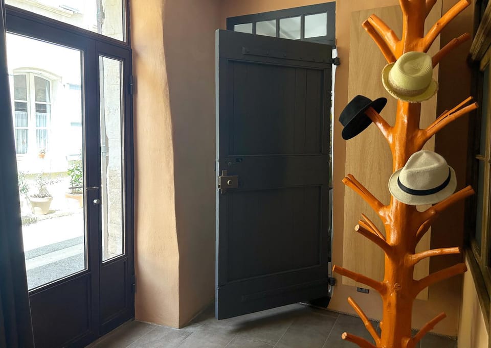 Facade/entrance, Living room