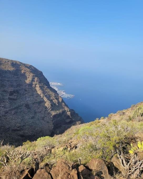 Hikers Haven Courtyard Apartment Tamaimo Tenerife Apartment in Canary Islands