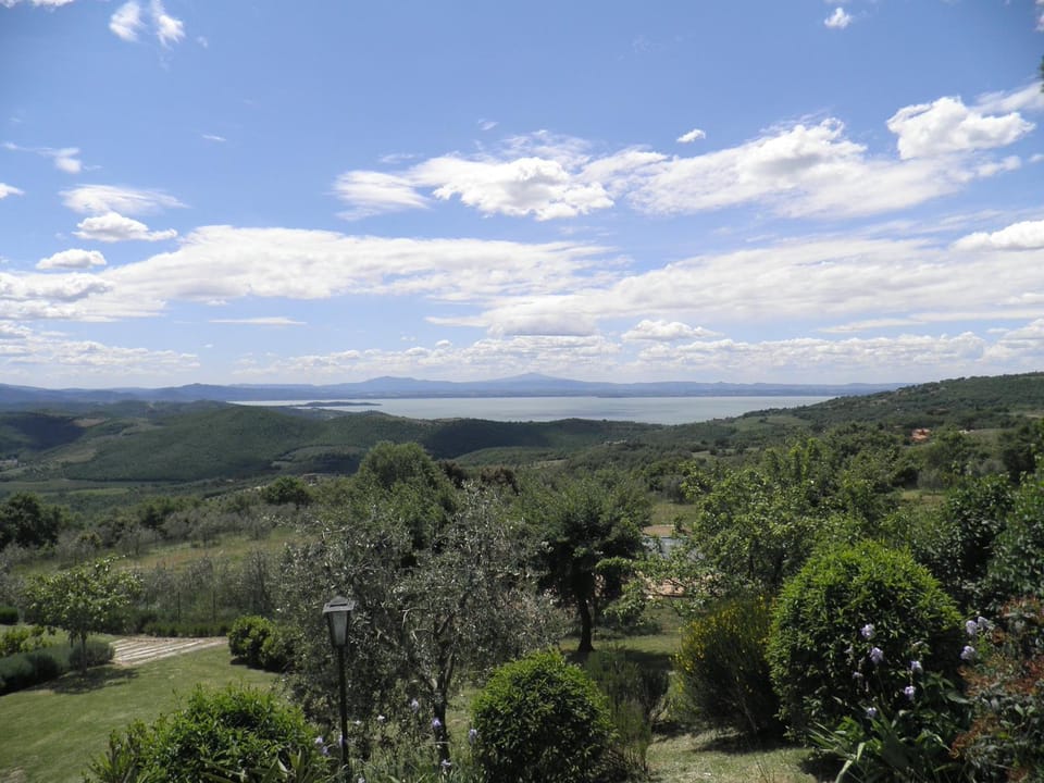 Garden, Garden view, Lake view, Mountain view