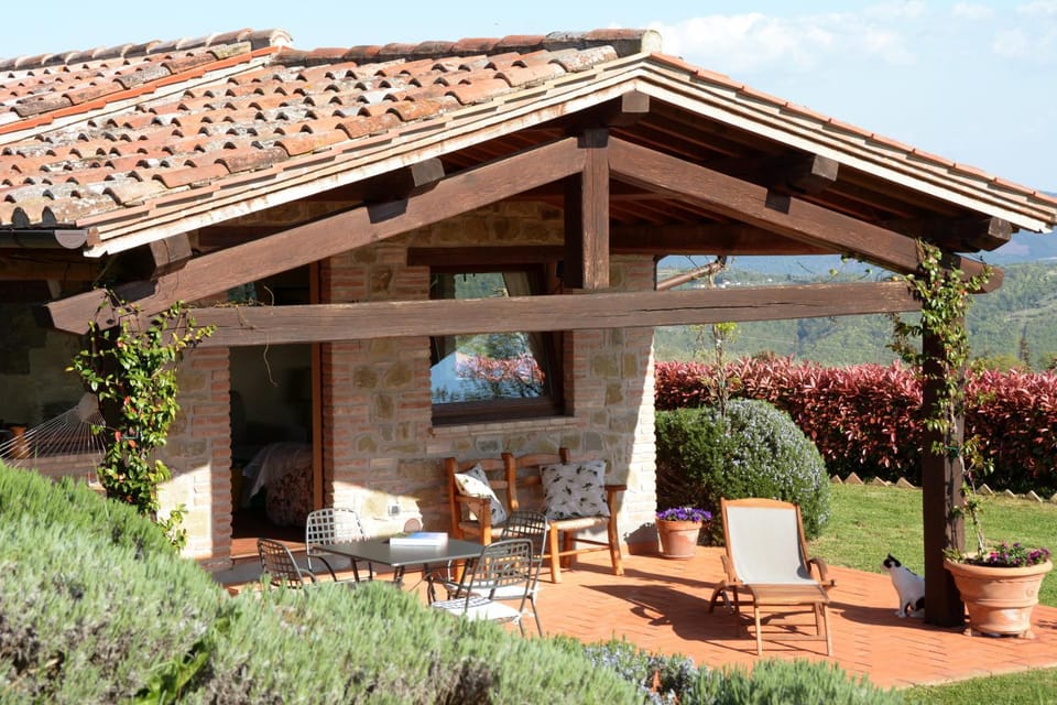 Facade/entrance, Lake view, Mountain view