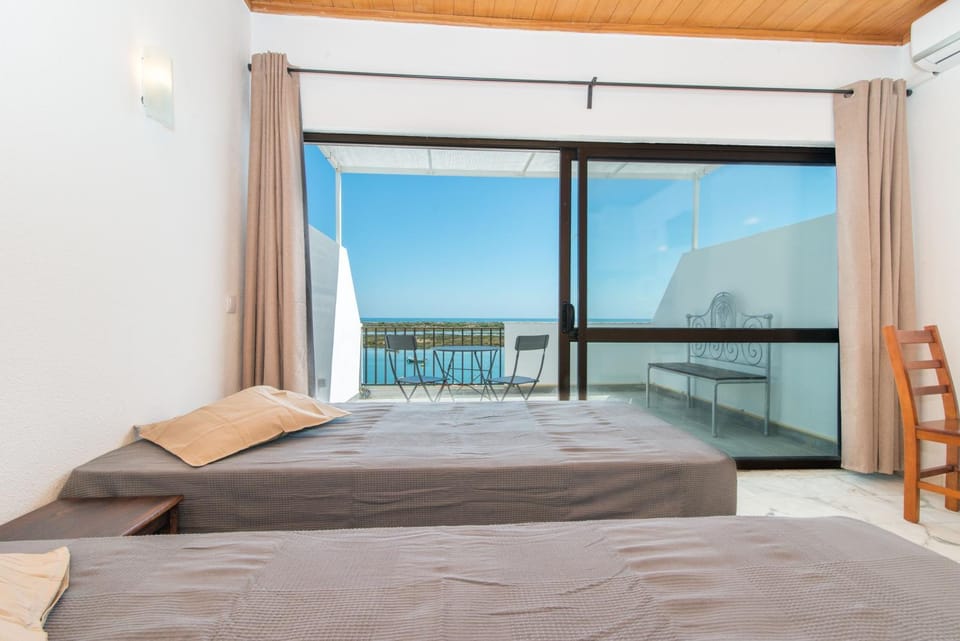 Bed, View (from property/room), Balcony/Terrace, Bedroom