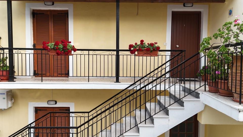 Property building, Facade/entrance