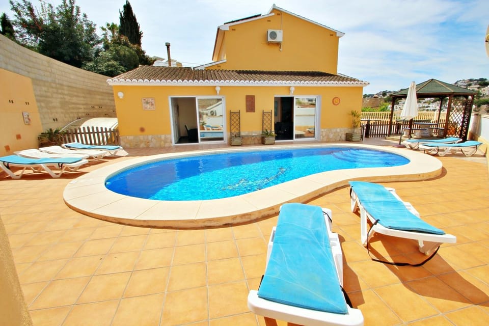 Angevic - a delightful villa located in the town of Moraira Villa in Marina Alta