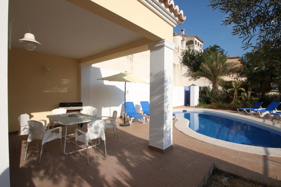 Canuta Mar 14- two story holiday home villa in Calpe House in Calp