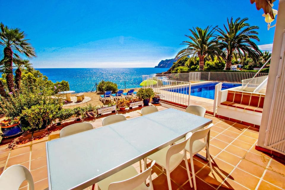 Celia - oceanfront villa in Costa Blanca Villa in Marina Alta