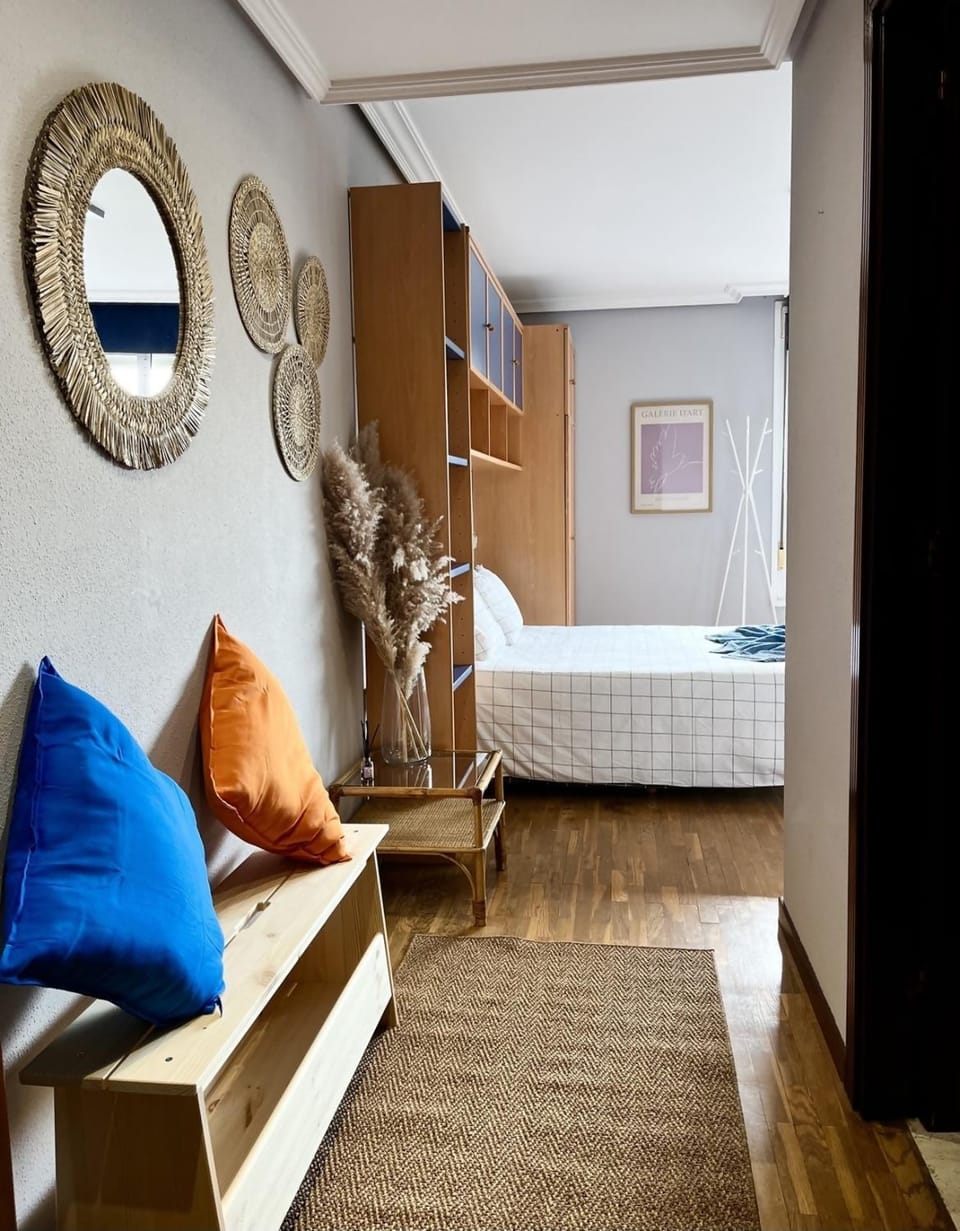 Estudio en La Florida con plaza de parking Apartment in Oviedo